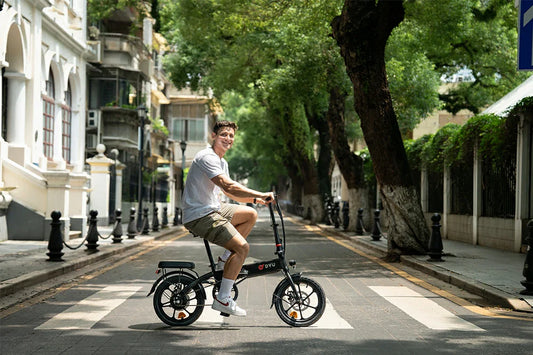 Folding E-Bike vs Full-Size E-Bike: Which Should You Buy?